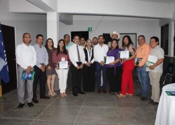 Funcionarios Municipales obtienen diplomado en Anticorrupción