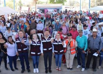 !Atendiendo a mi Gente en Yavaros!