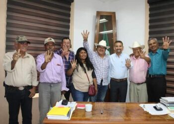 Alcalde  Jesús Flores anuncia perforación de pozo para Los Angelitos
