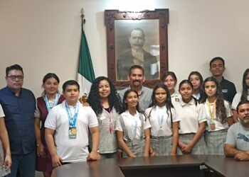 Deportistas agradecen apoyo de Chuy Flores