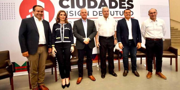 Participa Toño Astiazarán en foro “Ciudades, Visión de Futuro”, en Torreón, Coahuila