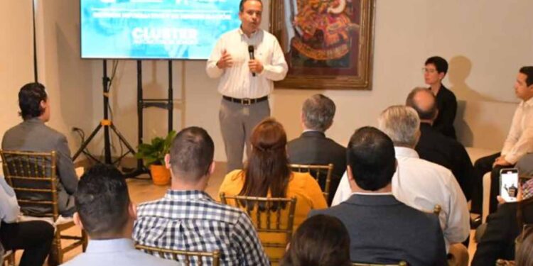Celebra Toño Astiazarán Reunión Informativa de Clúster Automotriz en Sonora