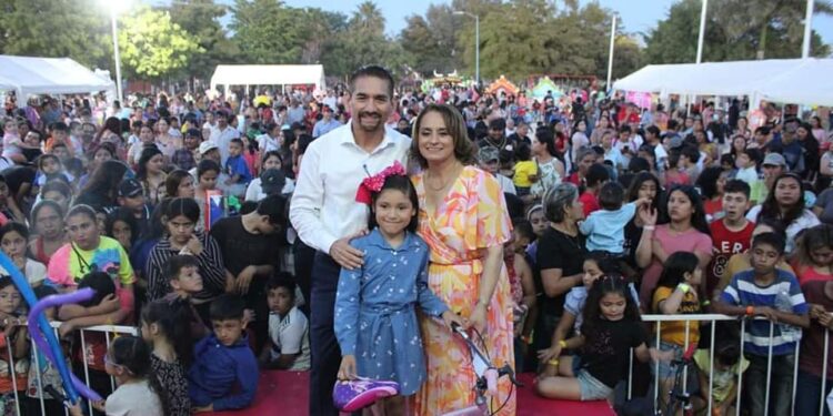 DIF Municipal festeja en grande el día del niño