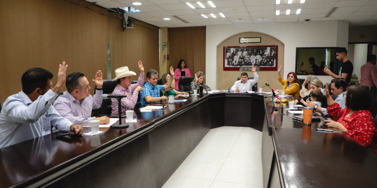 Aprueban en comisiones proyecto de sistema universal de becas
