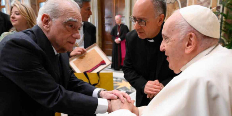 Promete al Papa un filme sobre Jesucristo