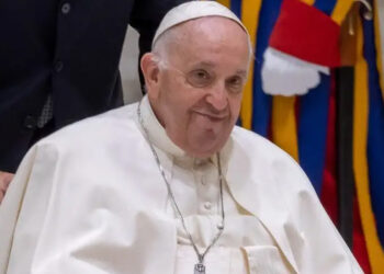 Papa Francisco padece de fiebre y cancela su agenda para este viernes, informó El Vaticano