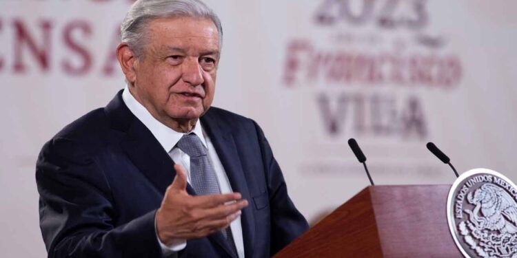 AMLO recuerda a gobernadores que apoyar a candidatos con presupuesto público es cárcel