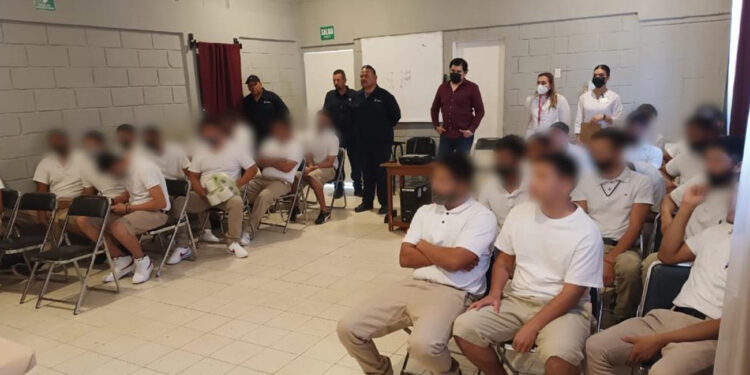 Gobierno de Sonora lleva jornada de servicios de salud a jóvenes en proceso de reinserción social de Itama