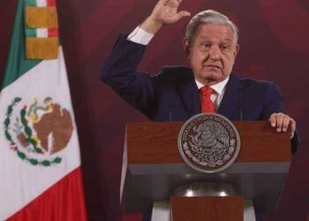 «Ahí viene el Plan C», adelanta López Obrador tras fallo de SCJN