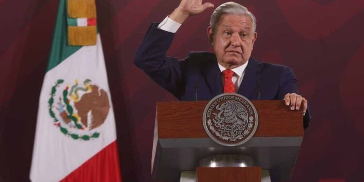 «Ahí viene el Plan C», adelanta López Obrador tras fallo de SCJN