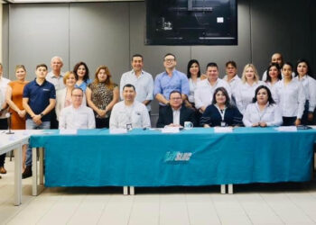 Conjunta Universidad Tecnológica de San Luis esfuerzos con el sector productivo y gubernamental