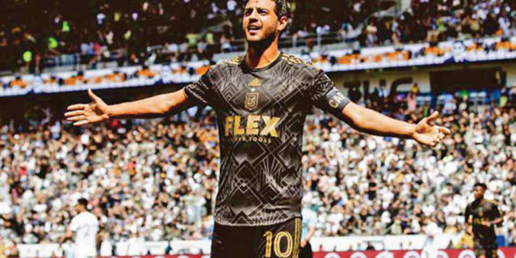 Carlos Vela no se cierra a México