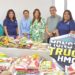 Entrega Patty Ruibal primeras 4.5 toneladas de alimento recolectadas por evento Monster Truck