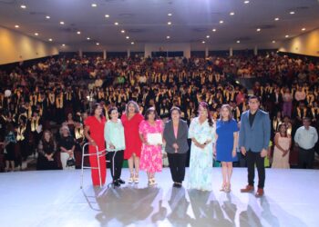 Se gradúan más de cinco mil estudiantes de Cecyte Sonora.