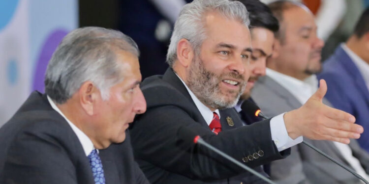 Refrendan Bedolla y Adán Augusto respaldo a comunidades indígenas