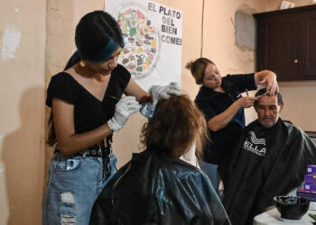 Arranca el programa “pintando tus canas” para adultas y adultos mayores 