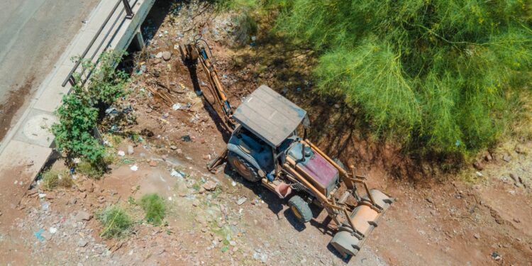 Inicia Servicios Públicos Municipales con limpieza de arroyos