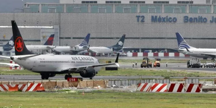 SICT descarta riesgo para aviones en cercanías del AICM