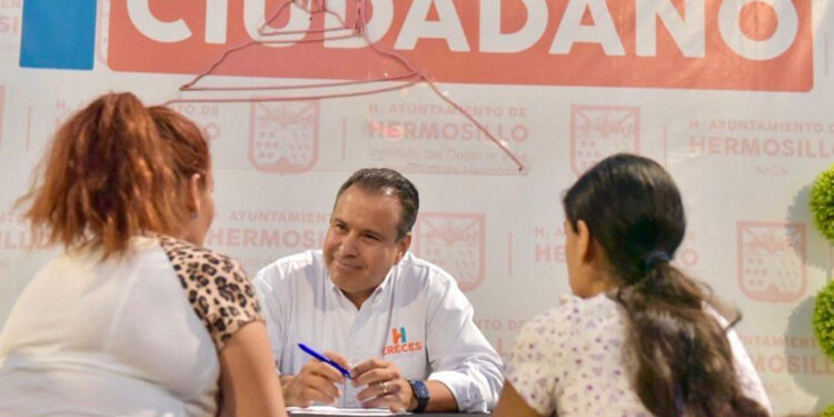 Promueve Toño Astiazarán reciclaje en Miércoles Ciudadano Real del Carmen