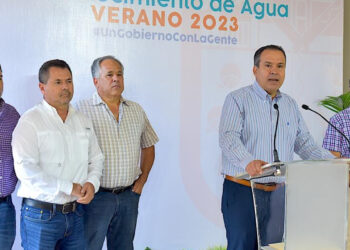 Presenta Toño Astiazarán plan de servicio eficiente de agua potable para el verano