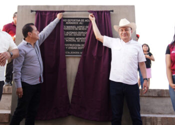 Con inversión de 31 mdp, gobernador Alfonso Durazo entrega gran Unidad Deportiva en Agua Prieta