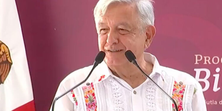López Obrador reitera que dotará de internet a todo el país antes de acabar sexenio