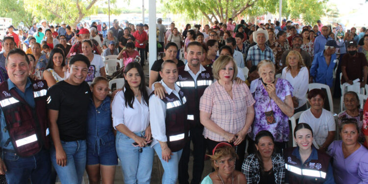 Jesús Flores cumple su palabra a colonias populares.