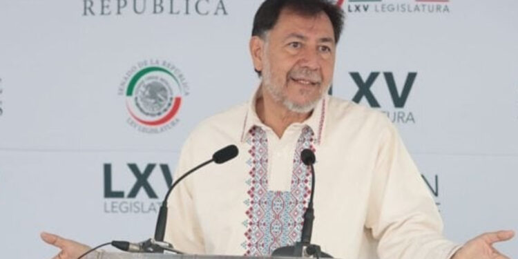 Fernández Noroña reclama exclusión a López Obrador