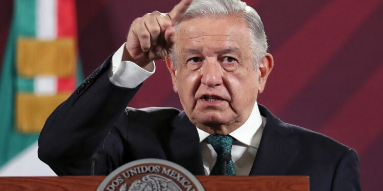 Las alertas de viaje a México, por desinformación: López Obrador
