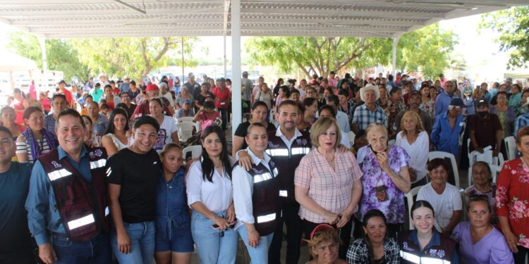 Jesús Flores cumple su palabra a colonias populares