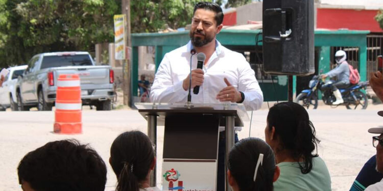 “Estamos contentos con esta obra que hoy inicia”; Jesús Flores.