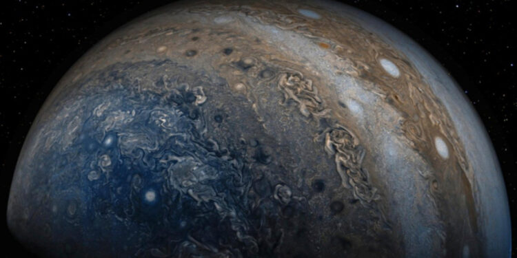 NASA capta luz verde proveniente de Júpiter; ¿es señal extraterrestre?