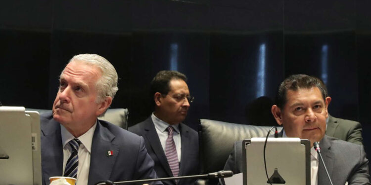 Senado desacata a jueza, deberá pagar una multa; rechaza extra para completar al Inai