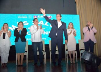 Pide alcalde Jorge Elías a jóvenes ser valientes contra adicciones