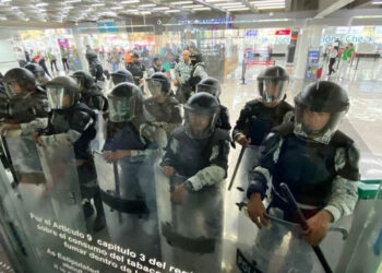 Operaciones del aeropuerto de Culiacán siguen suspendidas por bloqueo de productores de maíz