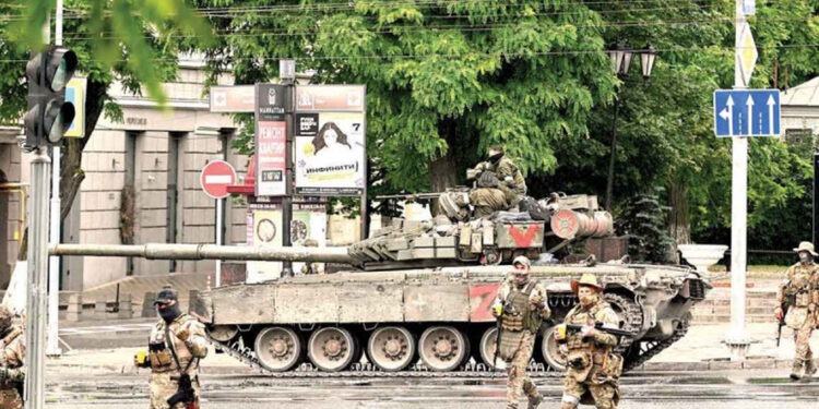 Mercenarios se rebelan al ejército ruso; paramilitares irrumpen en Rostov