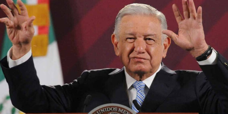 López Obrador pide evitar difusión de corridos