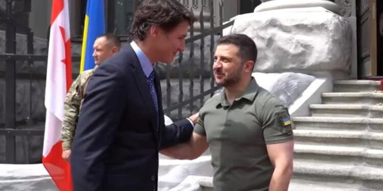 Trudeau visita a Zelenski; reitera apoyo moral y militar de Canadá a Ucrania