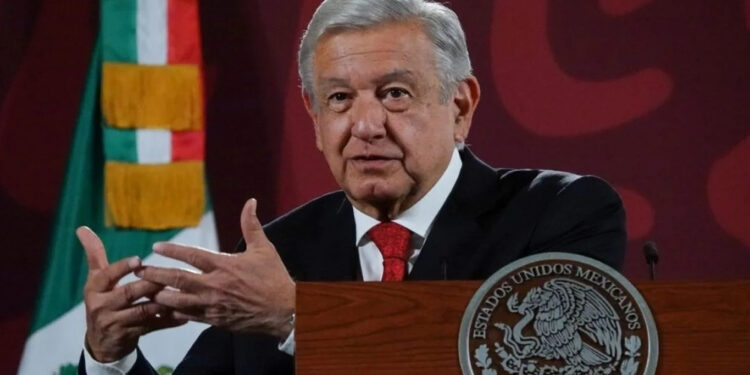 Economía mexicana crecerá 4% en 2023 y 2024: López Obrador
