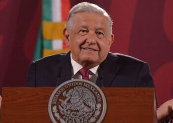 AMLO anuncia que pedirá hoy por escrito una explicación a la Corte sobre los sueldos de los ministros