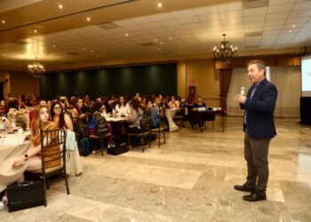 Capacita SEC Sonora a psicólogos para evaluar dificultades del aprendizaje en el alumnado.