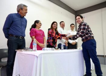 Ampliará SEC Sonora programa de alfabetización digital para estudiantes.