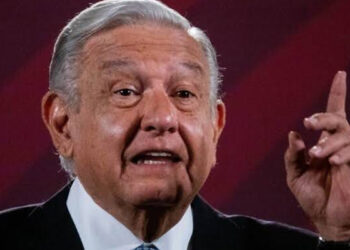 AMLO rechaza acusaciones de GIEI; Marina y Sedena dieron información, dice