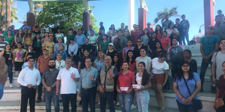 Entrega  Bienestar tarjetas de  “JÓVENES CONSTRUYENDO EL FUTURO”