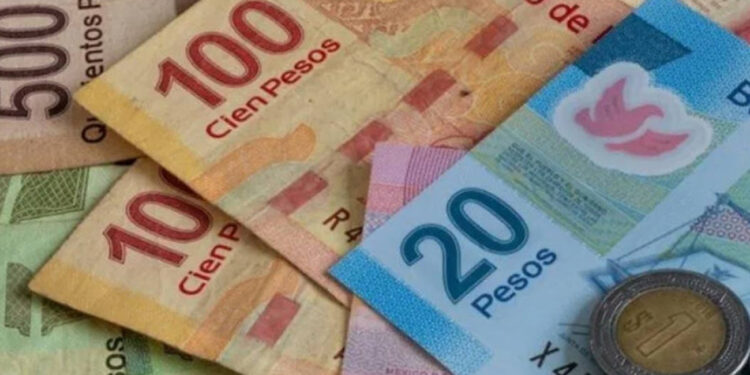 México lidera a la OCDE en alza salarial; revierte baja en poder adquisitivo