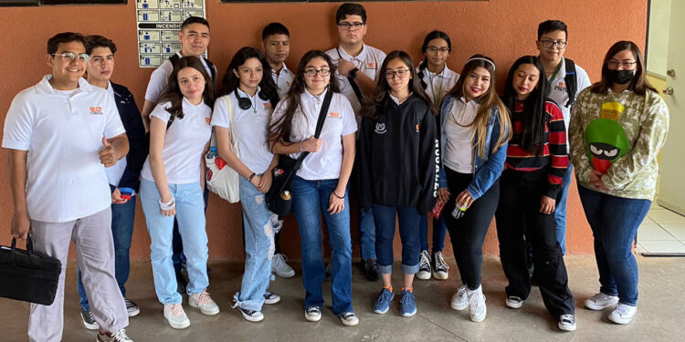 Destaca alumnado de Cobach Sonora en preselección de la Olimpiada de Biología.