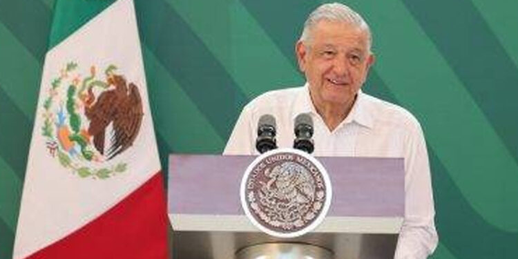 López Obrador acusa al INE de quererlo silenciar por ordenarle no hablar de elecciones 2024