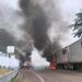 Encapuchados incendian vehículos en Venustiano Carranza, Chiapas
