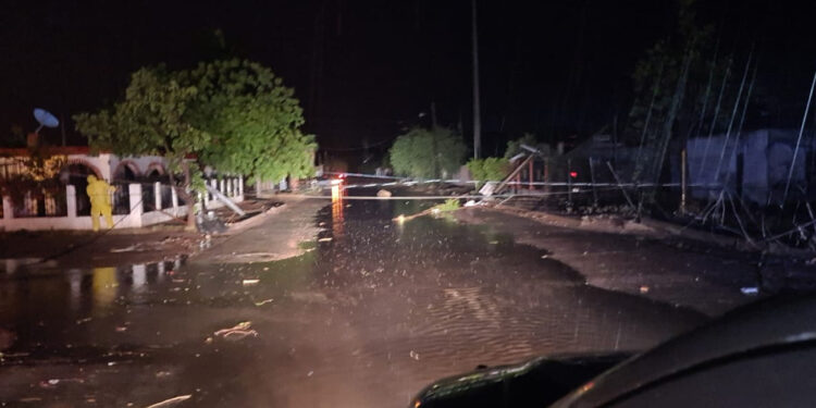 Reportan daños por vientos en guaymas