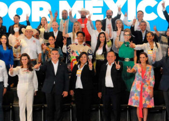 Gustavo de Hoyos y Alejandro Murat se bajan de carrera presidencial